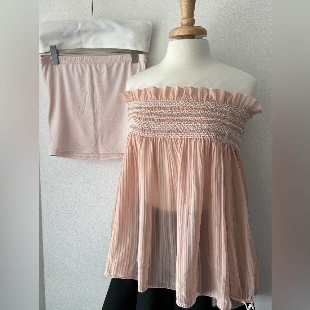 Pink Pink Princess-style Off-shoulder top with tank